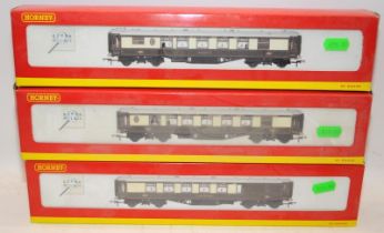 Hornby OO gauge Pullman coaches ref: R4164, R4166 and R4162