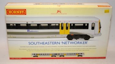 Hornby OO gauge Southeastern 'Networker' set ref:R2603. Boxed