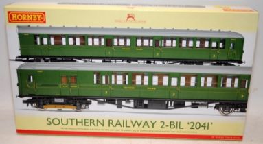 Hornby OO gauge Southern Railway 2-BIL '2041' set ref:R3161A. Boxed