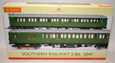 Hornby OO gauge Southern Railway 2-BIL '2041' set ref:R3161A. Boxed