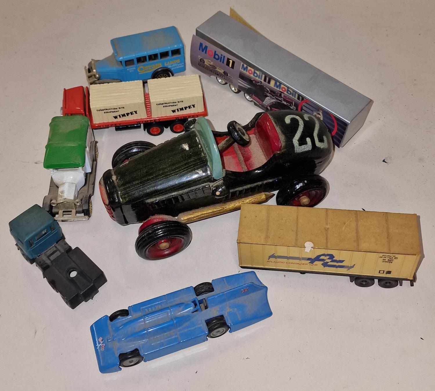 Collection of unboxed play worn vintage and modern die cast vehicles to include Chad Valley and - Image 5 of 5