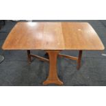 G Plan vintage teak gate leg dining table 73x137x91cm (fully extended).