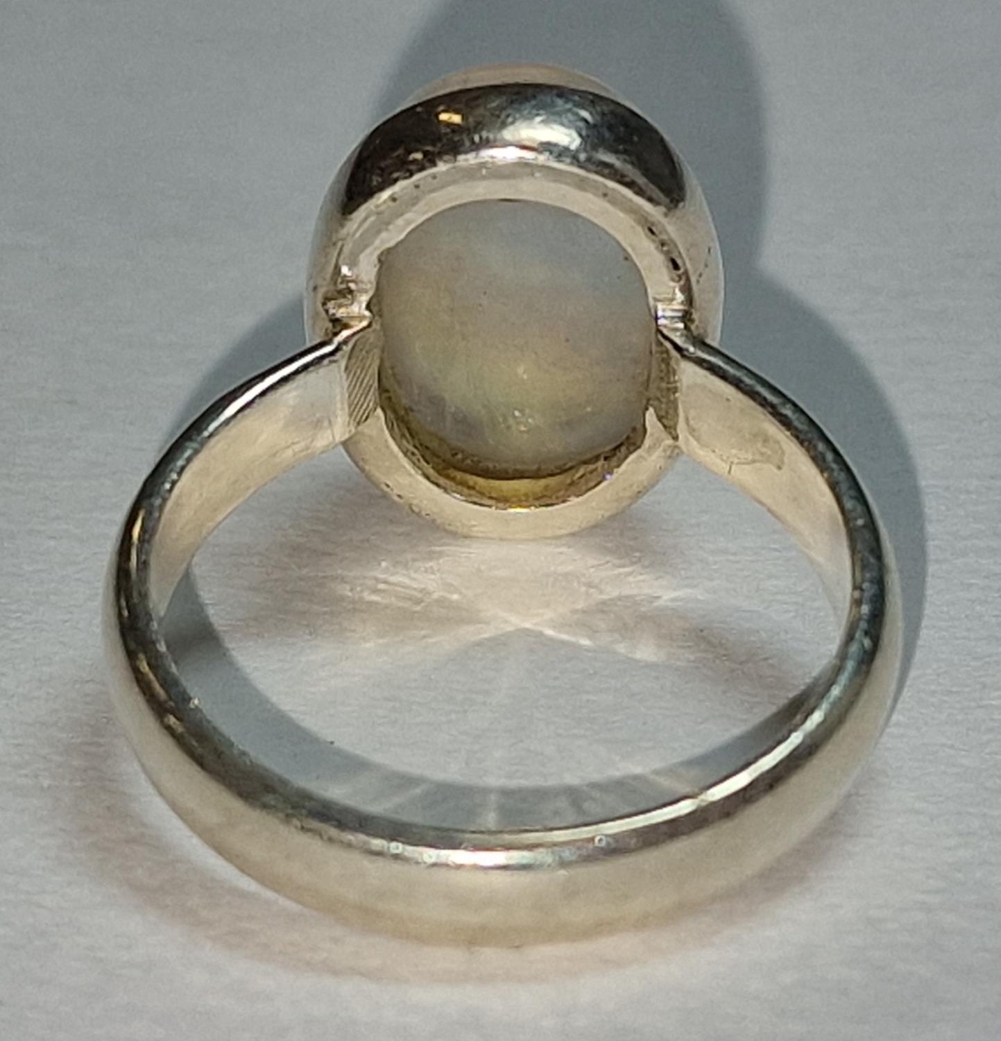 A S925 silver and moonstone ring, Size P - Image 3 of 3