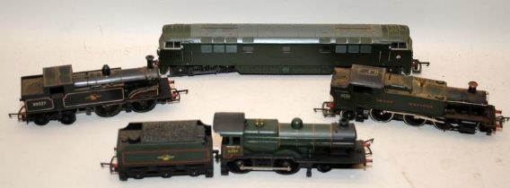 A collection of OO Gauge Steam and Diesel Locomotives. 4 in lot with one tender