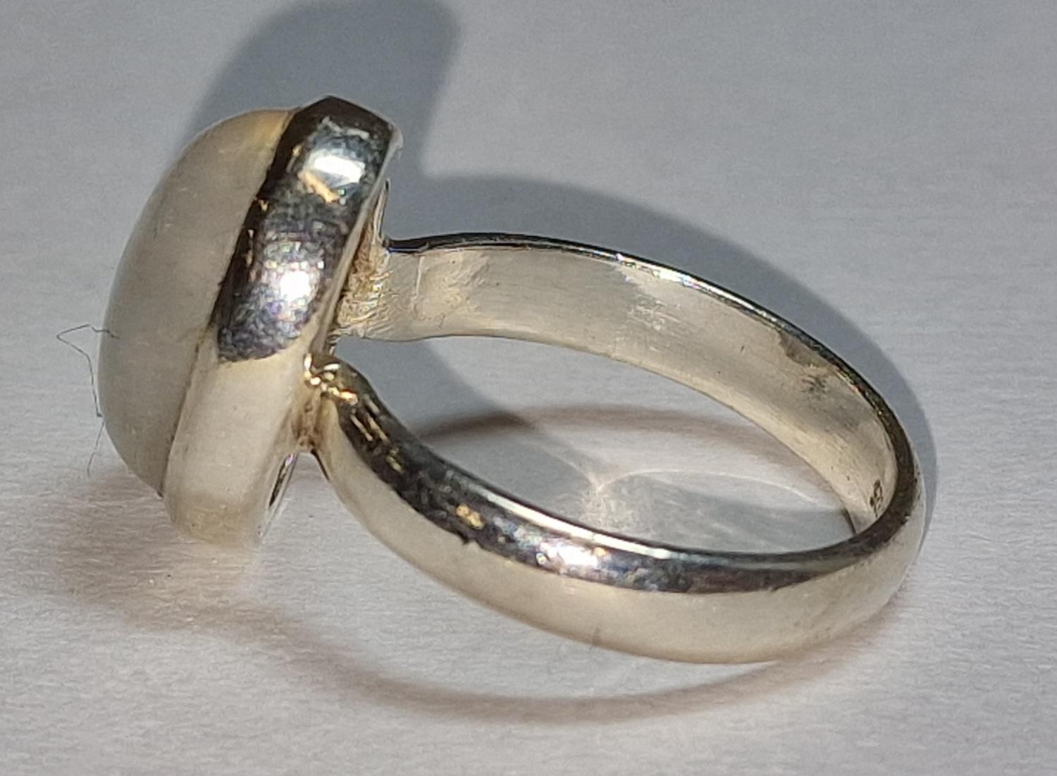 A S925 silver and moonstone ring, Size P - Image 2 of 3