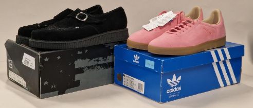 Adidas Gazelle Decon CG3706 pink suede shoes boxed size 10 BNWT together with T-U-K pair of black