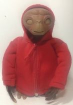 E.T. Extra Terrestrial Talking Interactive Furby Toy figure With red coat and in VG condition from