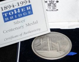 Royal Mint 5oz toned finish sterling silver commemorative centenary medal for Tower Bridge. Cased