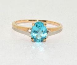 Topaz diamond 9ct gold ring size Q