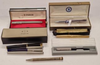 A good collection of vintage Parker and other pens, some have boxes. Nine pens in total.