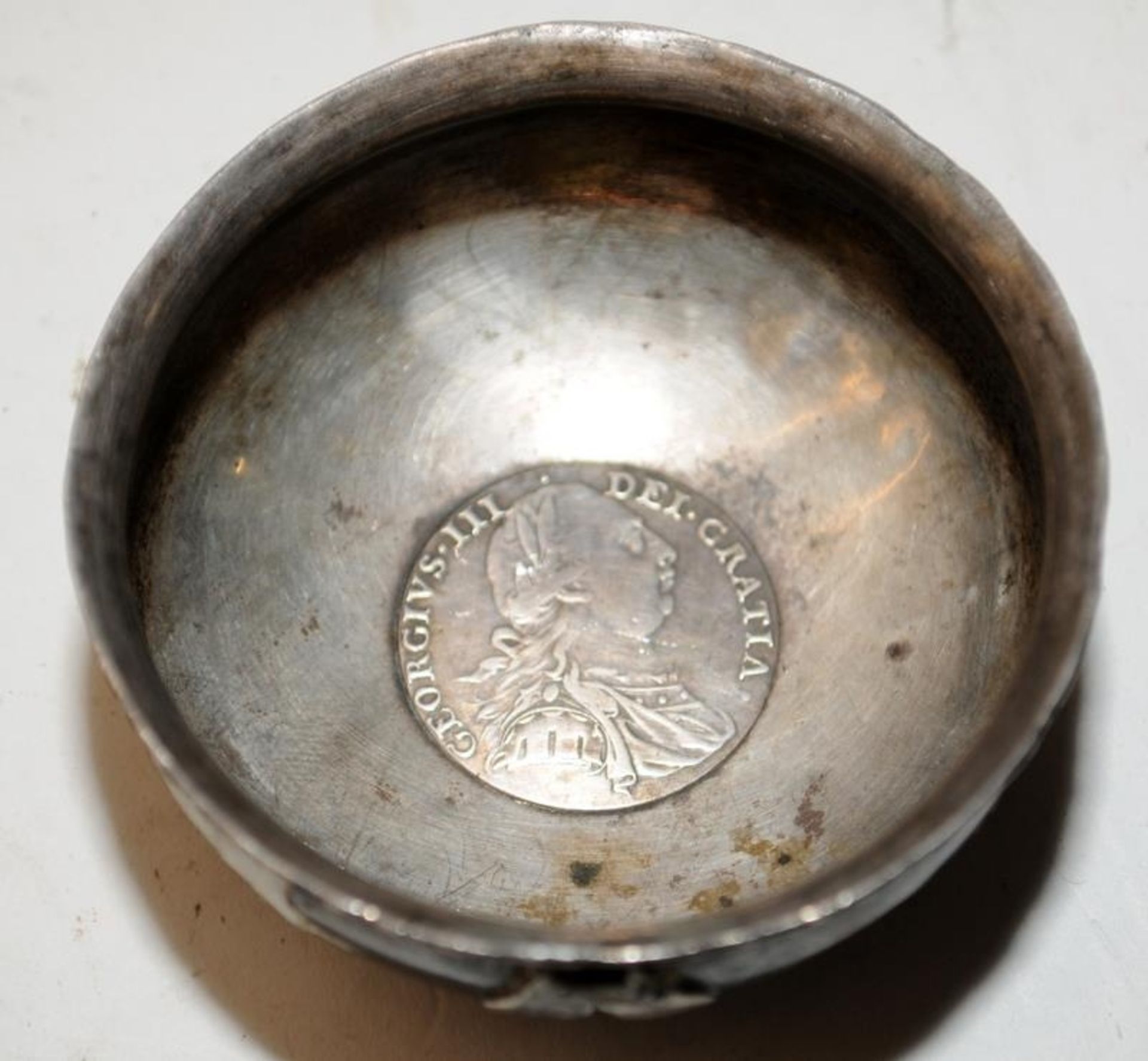 A wooden box containing flatware and a small bowl with an inset George III silver coin, other plated - Image 5 of 7