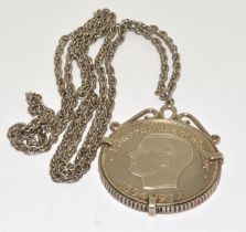 Silver "Duke of Windsor" coin on a neck chain 48g