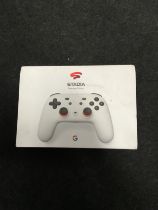 A Google stradia premier edition GA722 wireless gaming controller no wires or charger(18)