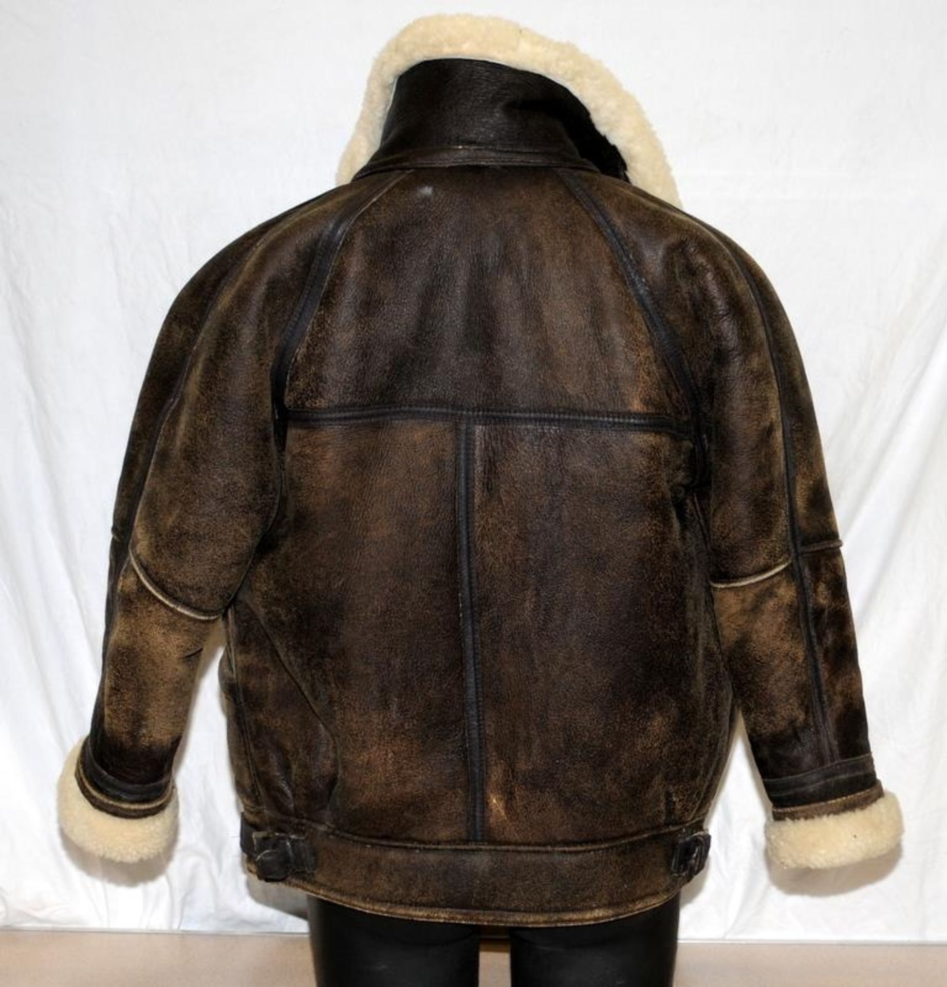 Milan Leatherwear Flying Jacket style leather coat. 22" pit to pit. Zipper requires attention - Image 2 of 2