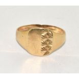 9ct gold gents signet ring with uninscribed centre 4g size Y