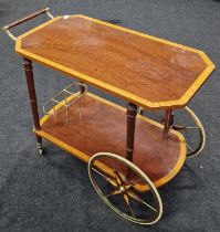 Mid 20th century Satin wood "De Baggis Cantu" Italian drinks trolley with manufacturers label