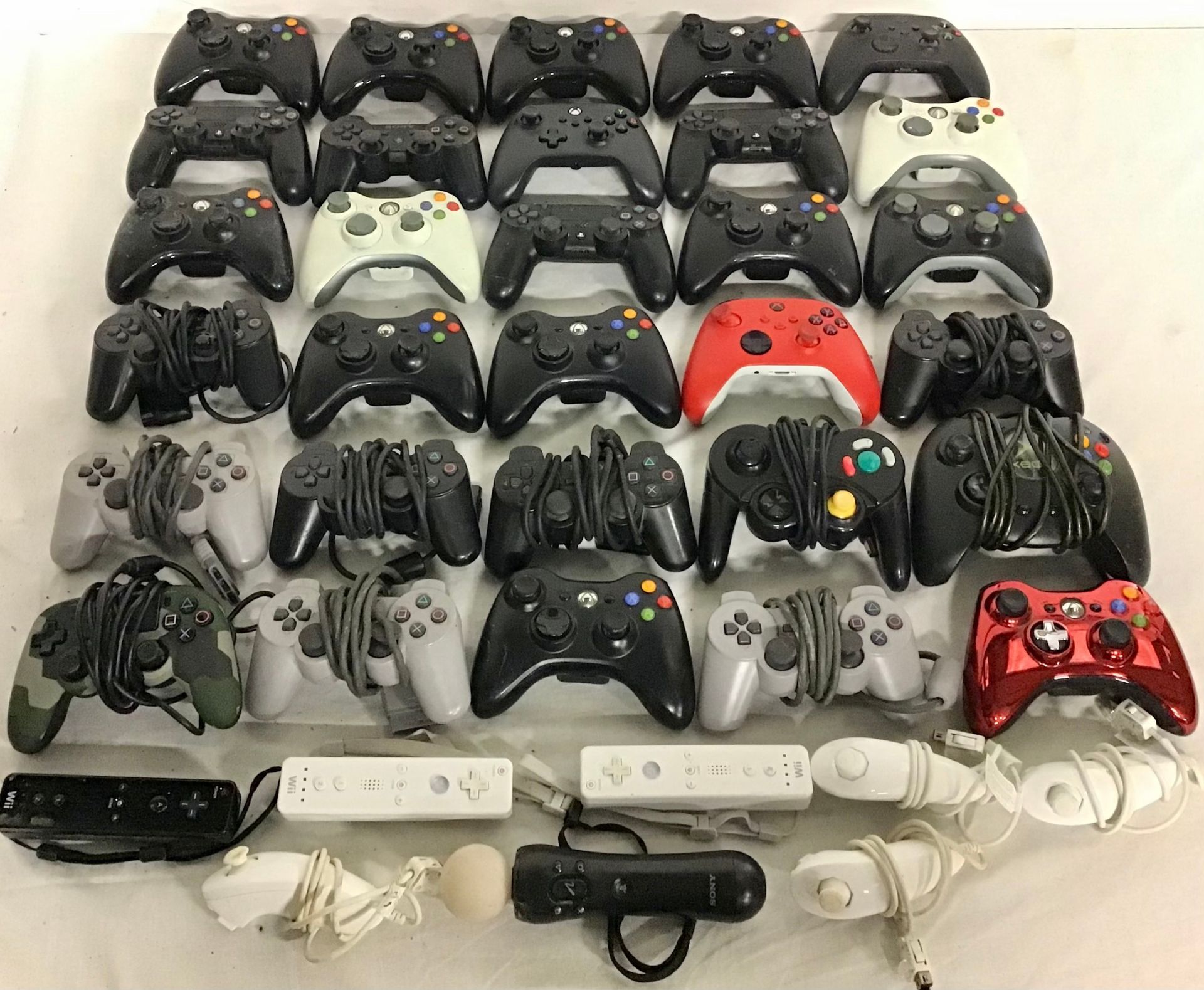 COLLECTION OF HAND HELD GAMING DEVICES. To include makes - Xbox - Wii - Sony etc. 38 in total.