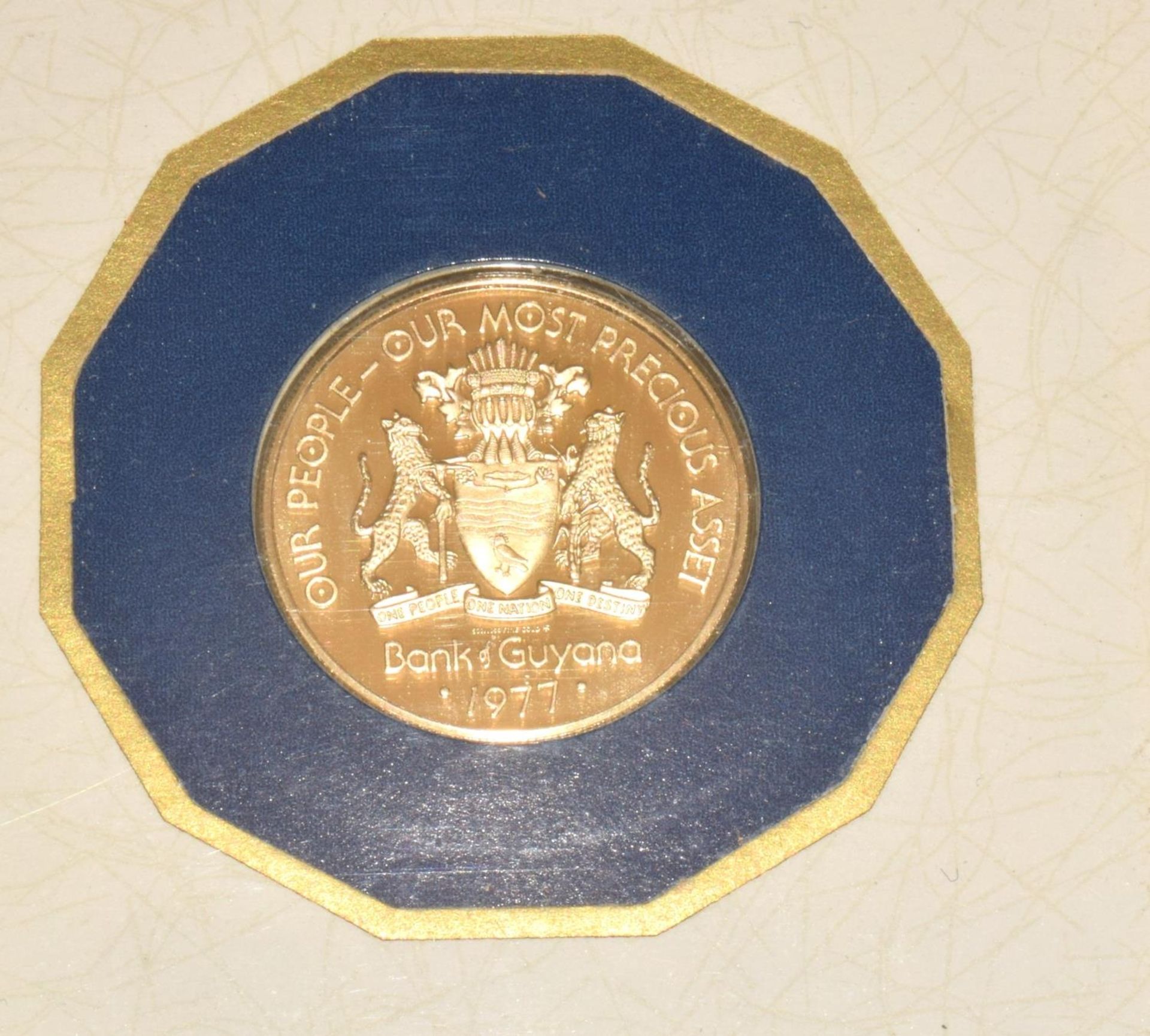 Gold coin of guyana contains 5.58g 500/1000 fine gold. - Image 3 of 3