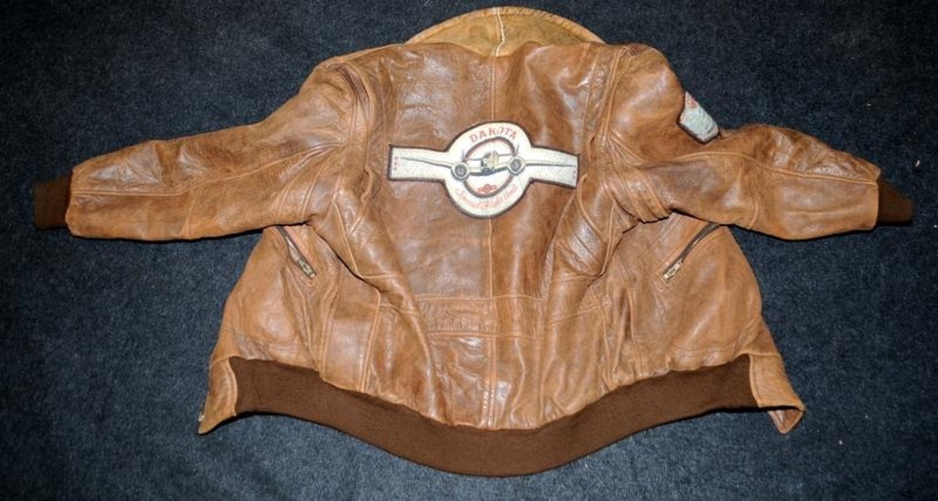 Trekway Collection of London real leather aviator style tan jacket with 'fur' lined collar and - Image 2 of 2