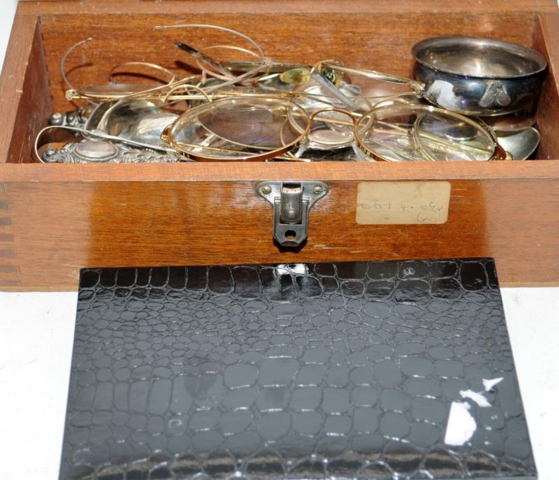 A wooden box containing flatware and a small bowl with an inset George III silver coin, other plated - Image 7 of 7