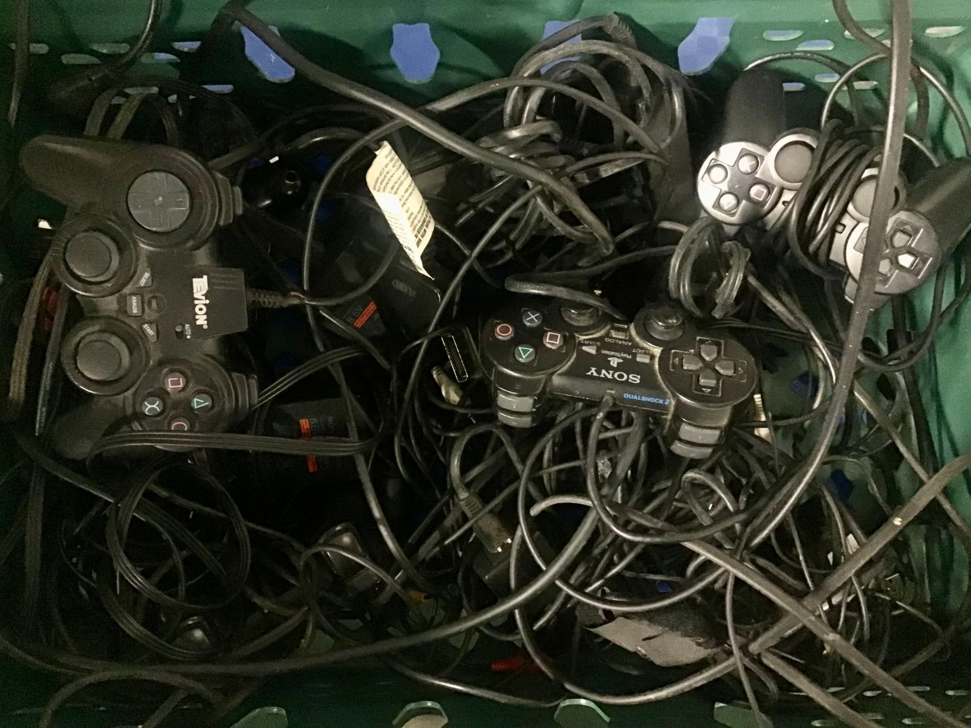 BOX OF VARIOUS GAMING CONSOLES AND CONTROLLERS. This box houses a total of 6 devices to include Xbox - Image 3 of 3