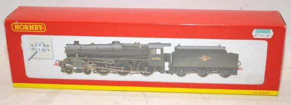 Hornby OO gauge BR Class 5MT Locomotive ref:R2258