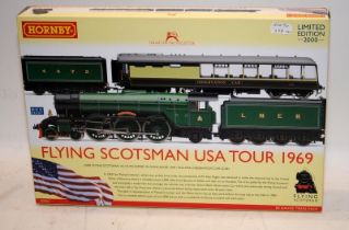 Hornby OO gauge Flying Scotsman USA Tour 1969 train set ref:R2953