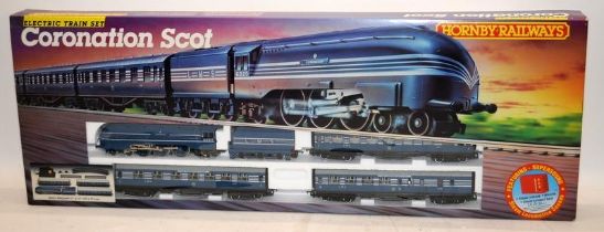 Hornby OO gauge electric train set Coronation scot ref:R836. In excellent condition, complete and