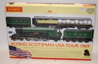 Hornby OO gauge Flying Scotsman USA Tour 1969 train set ref:R2953