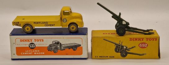 Dinky Toys 533 Layland Cement Wagon together with Dinky Toys 692 5.5 Medium Gun, both boxed (2).