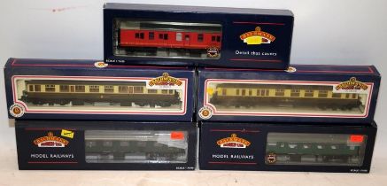 Bachmann OO gauge Coaches, mixed liverys. 5 in lot, all boxed