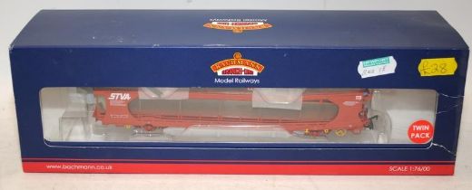 Bachmann OO gauge IPA Twin Double Deck Car Transporter ref:38-250. Boxed