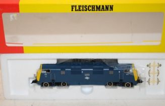 Fleischmann HO gauge Class 42 Warship Br Blue Diesel Locomotive Glory ref:4247. Boxed