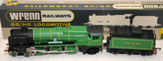 Wrenn OO/HO gauge Locomotive 4-6-2 Lyme Regis ref:W2237. Boxed (not original)