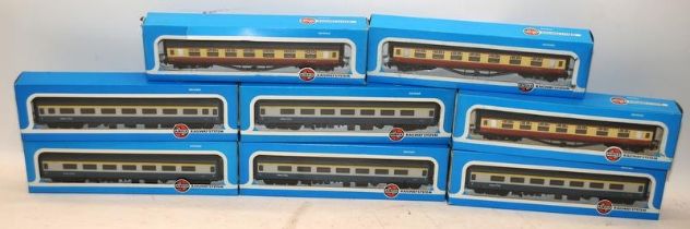 Airfix OO gauge Passenger Coaches BR InterCity x 5 c/w BR Red/Cream x 3. All boxed