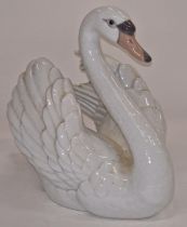 Lladro porcelain figurine of a swan 20cm tall.