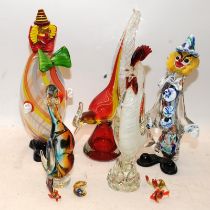 A collection of glassware including two large Murano Clowns. 9 items in lot