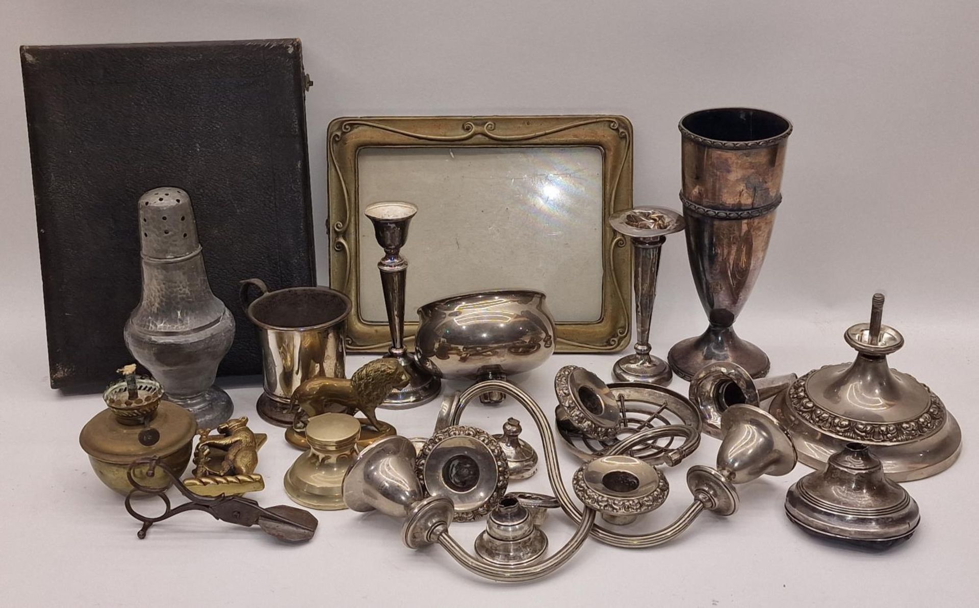 Collection of silver, silver plated and brassware items.