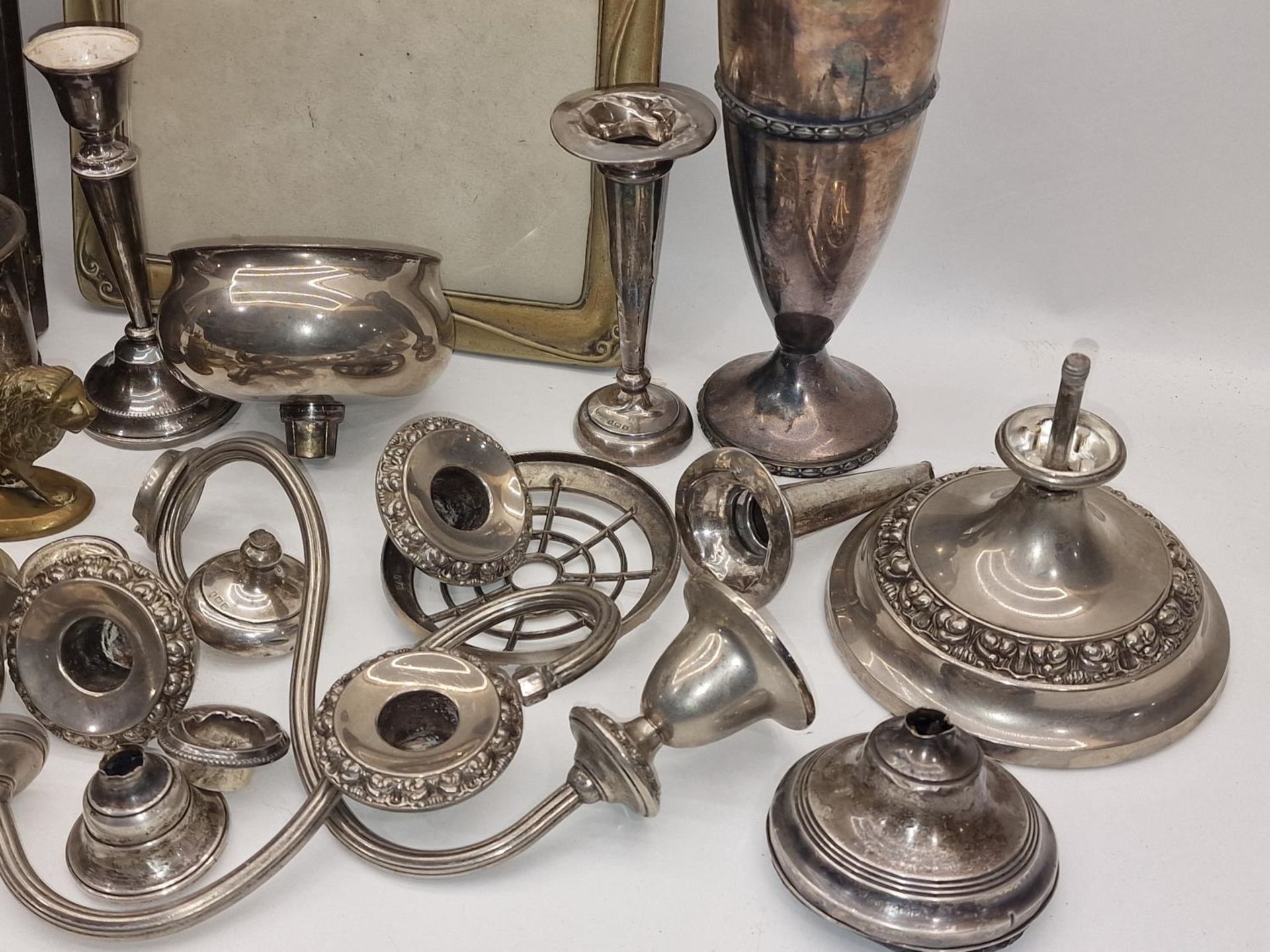 Collection of silver, silver plated and brassware items. - Image 3 of 4