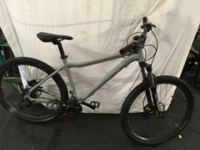 A grey mountain bike (63)
