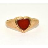 9ct gold ladies Heart set ring with Garnet stone size M 3g