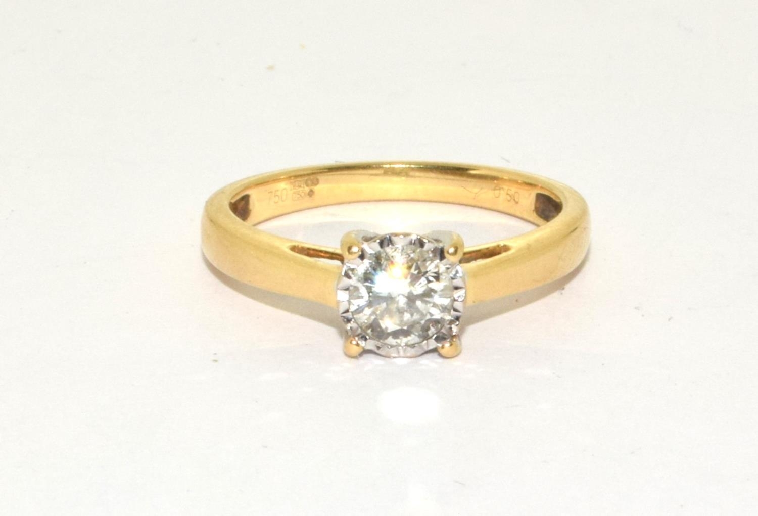 An 18ct gold diamond solitaire ring approx 0.50points Size o Boxed - Bild 5 aus 5