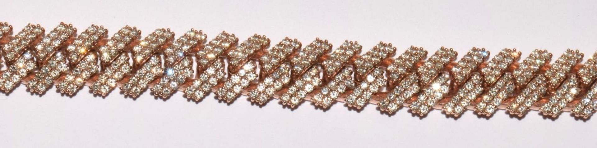 10ct rose gold Diamond encrusted bracelet set with approx 5ct diamonds in a herring bone pattern - Image 4 of 9