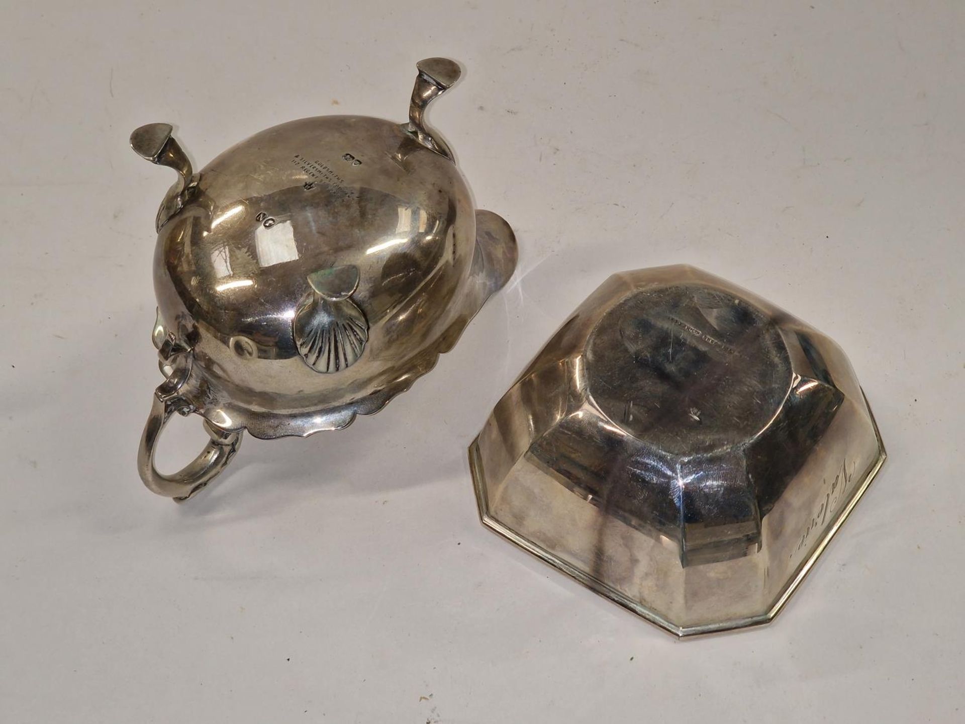 925 silver 3 leg sauce boat by Goldsmith and company. together a silver sugar bowl 350g - Image 3 of 5