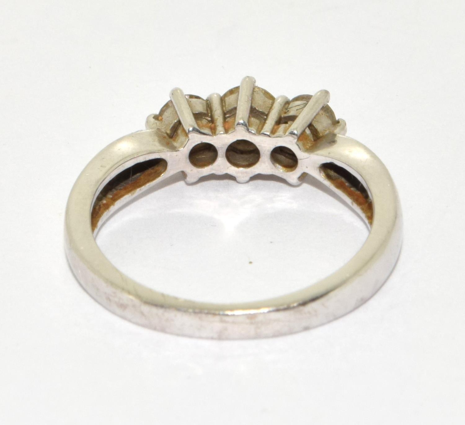 18ct white gold ladies 3 stone Diamond ring H/M in ring as 0.5ct size K - Image 4 of 6