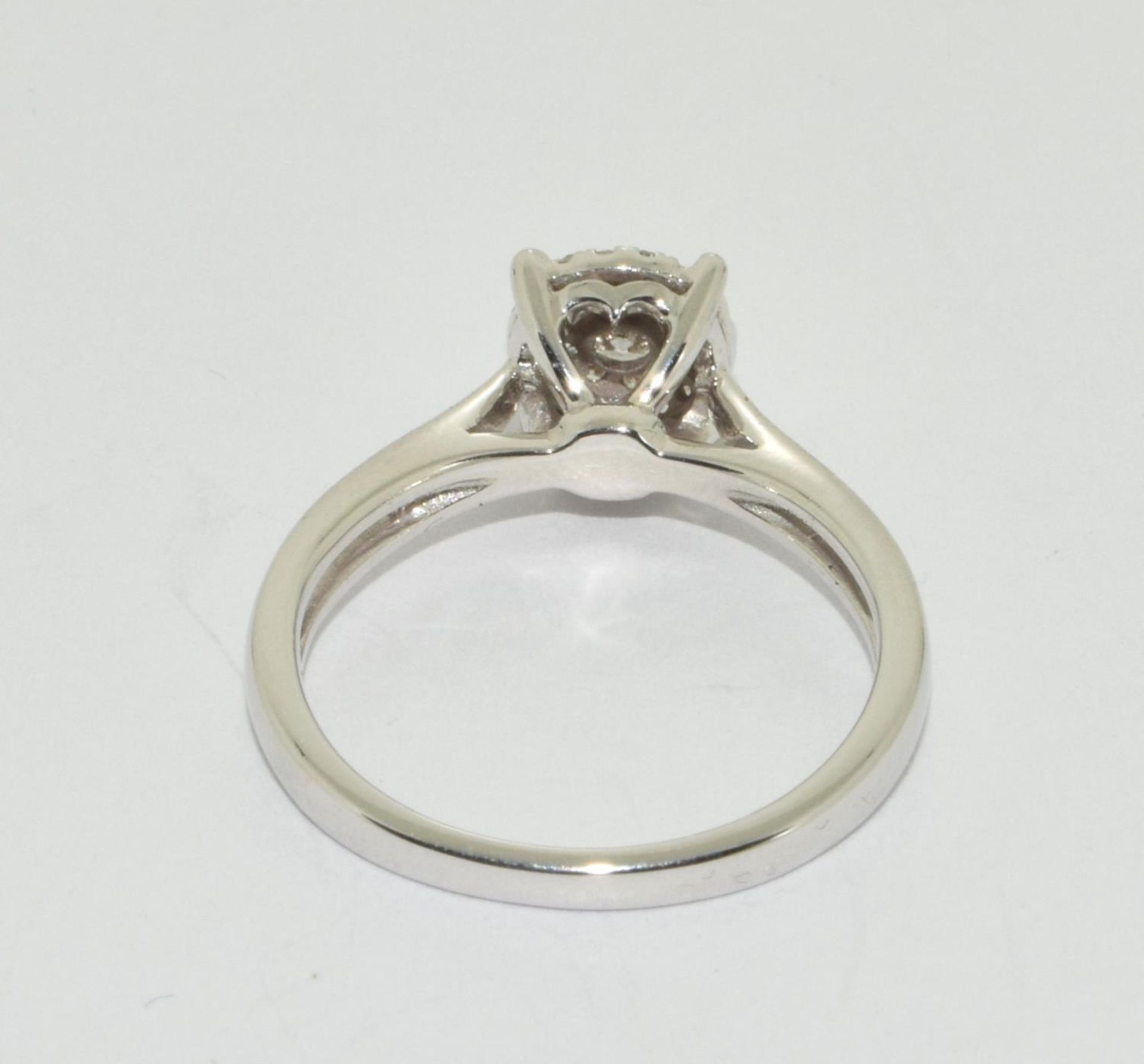 18ct white gold Diamond solitaire ring H/M as 0.25ct size O - Image 3 of 5