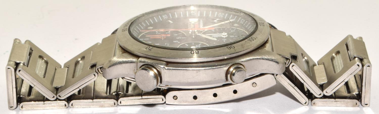 Seiko Chronograph ref:7T52-6A00 on stainless steel strap new battery working when catalogued. (ref: - Image 4 of 6