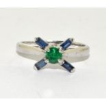 18ct white gold Emerald and Amethyst designer fashion ring size N