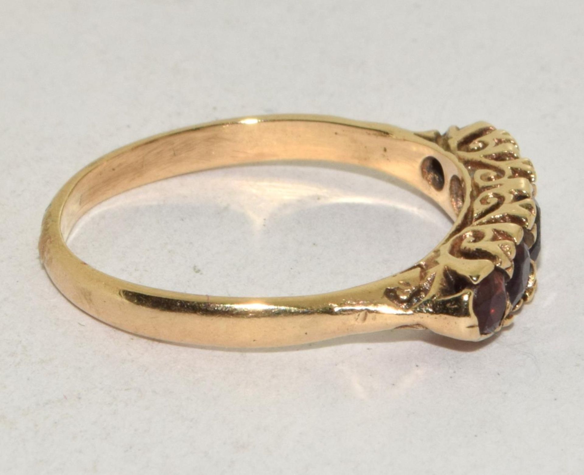Vintage 9ct gold 5 stone Garnet ring 2.8g size Q - Image 4 of 5