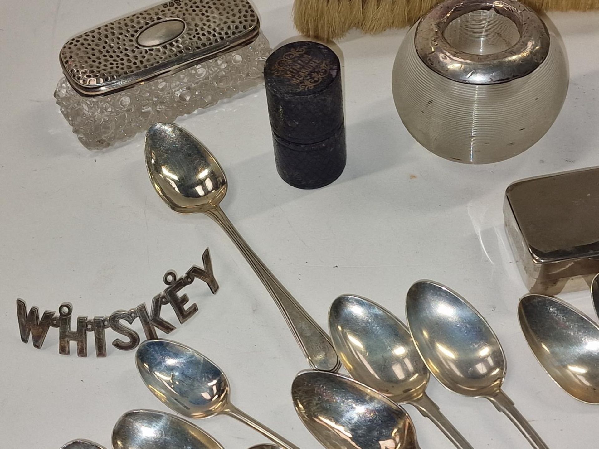 Mixed quantity of silver flat wear t-spoons etc a silver brush and silver top pots with other misc - Image 3 of 5